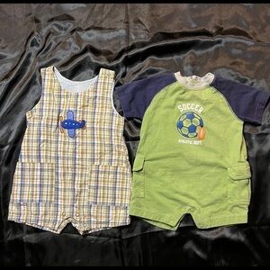 Carters Boys Romper 2 piece set Sz. 12 months